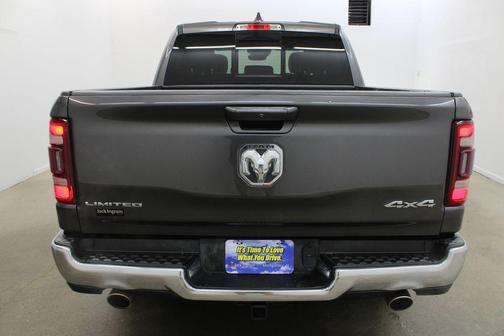 Granite Crystal Metallic Clearcoat 2024 RAM 1500 Limited