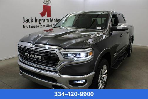 Granite Crystal Metallic Clearcoat 2024 RAM 1500 Limited