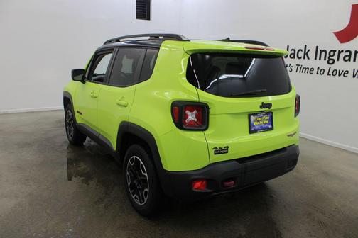 Hypergreen Clearcoat 2017 Jeep Renegade Trailhawk