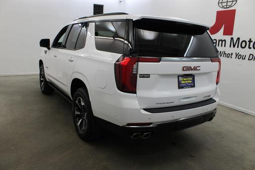 2025 GMC Yukon 4WD AT4