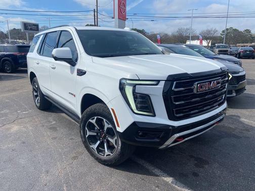 2025 GMC Yukon 4WD AT4