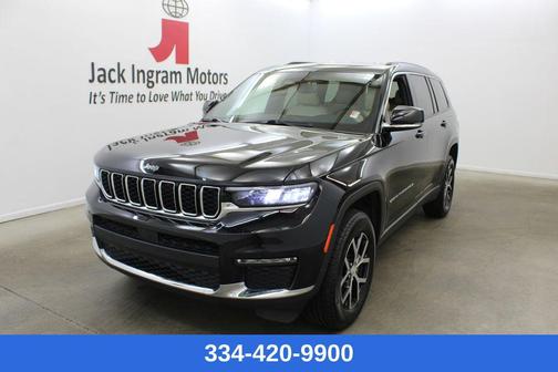 Diamond Black Crystal Pearlcoat 2023 Jeep Grand Cherokee L Limited