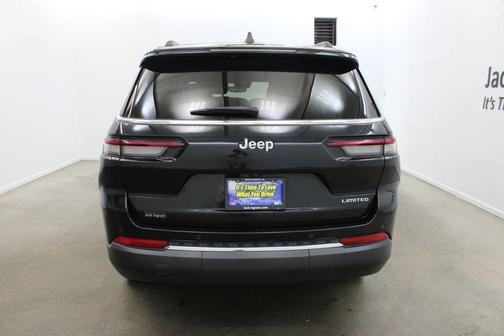 Diamond Black Crystal Pearlcoat 2023 Jeep Grand Cherokee L Limited