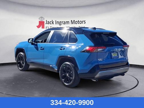 2023 Toyota RAV4 Hybrid SE