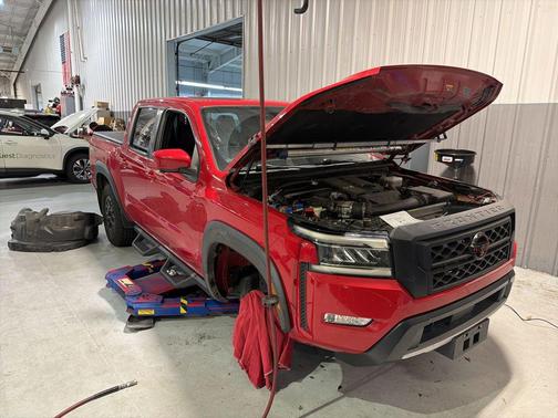 Red Alert 2022 Nissan Frontier PRO-4X