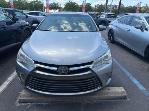 Celestial Silver Metallic 2015 Toyota Camry Hybrid XLE