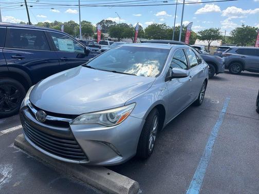 Celestial Silver Metallic 2015 Toyota Camry Hybrid XLE
