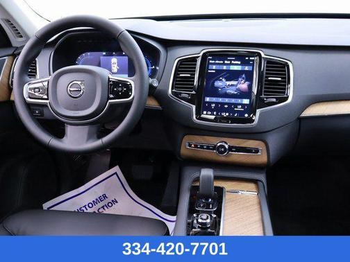 2025 Volvo XC90 Plug-In Hybrid Plus