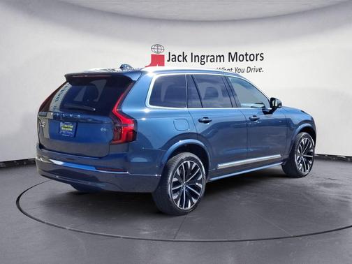 2026 Volvo XC90 B6 Plus 7-Seater