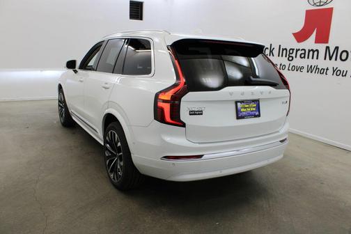 Crystal White Pearl 2026 Volvo XC90 Ultra, B6 AWD Gas (mild hybrid), Gasoline, Bright, 6 Seats
