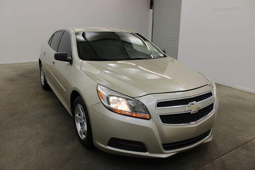 Champagne Silver Metallic 2013 Chevrolet Malibu 1LS