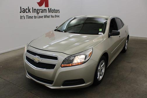 Champagne Silver Metallic 2013 Chevrolet Malibu 1LS