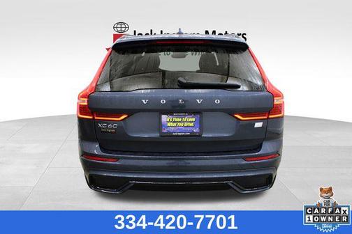 2024 Volvo XC60 Recharge Plug-In Hybrid T8 Core Dark Theme