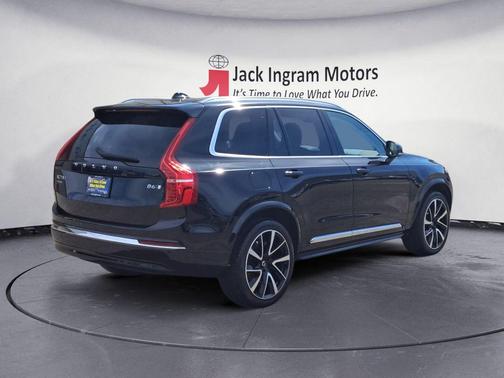 2023 Volvo XC90 B6 Plus 7-Seater