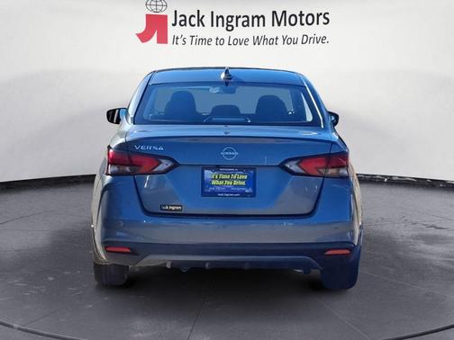 2025 Nissan Versa 1.6 SV