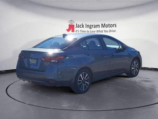 2025 Nissan Versa 1.6 SV