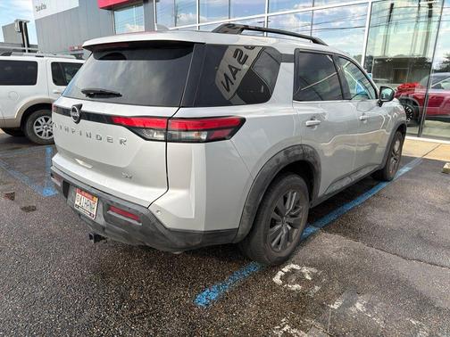 Brilliant Silver Metallic 2022 Nissan Pathfinder SV 2WD
