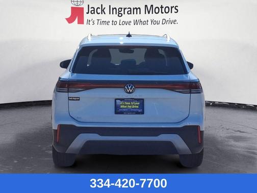 2026 Volkswagen Tiguan 2.0T SE