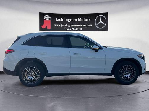 2026 Mercedes-Benz GLC 300 Base