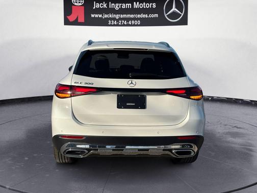 2026 Mercedes-Benz GLC 300 Base