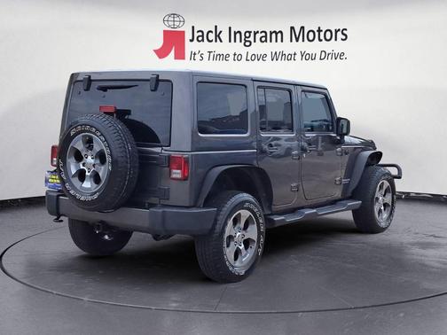 2017 Jeep Wrangler Unlimited Sahara
