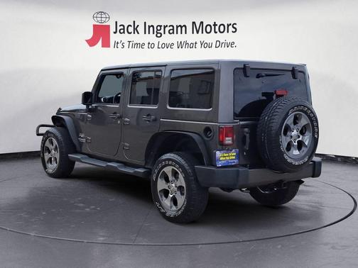 2017 Jeep Wrangler Unlimited Sahara