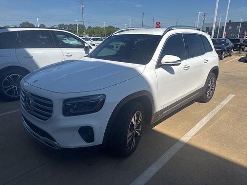 White 2025 Mercedes-Benz GLB 250 Base