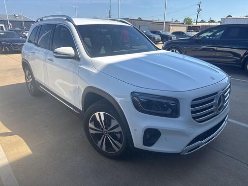 White 2025 Mercedes-Benz GLB 250 Base
