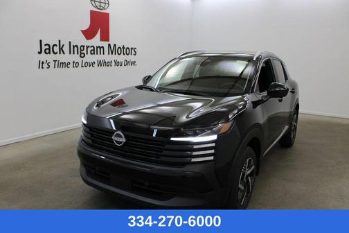 Super Black 2026 Nissan Kicks SV