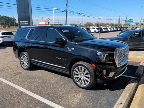 Onyx Black 2022 GMC Yukon Denali