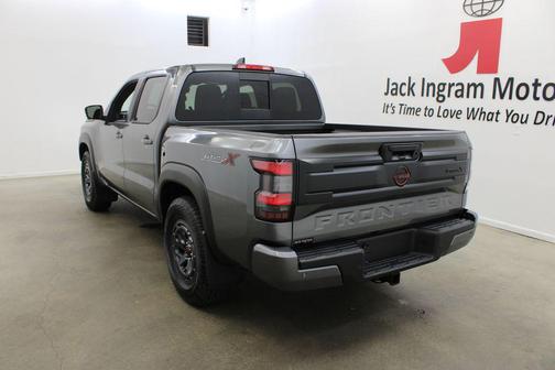 Gun Met 2026 Nissan Frontier PRO-X