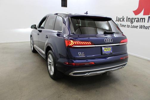 2021 Audi Q7 55 Premium Plus