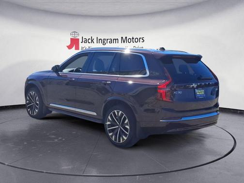 2026 Volvo XC90 B5 Plus 7-Seater