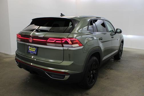 Avocado Green Pearl 2026 Volkswagen Atlas Cross Sport 2.0T SE w/Technology
