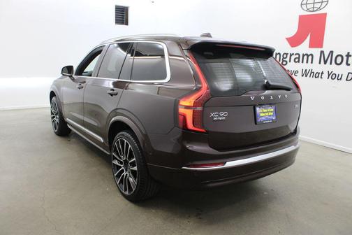 Mulberry Red Metallic 2026 Volvo XC90 Ultra, B5 AWD Gas (mild hybrid), Gasoline, Bright, 7 Seats