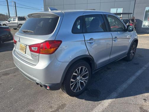 2017 Mitsubishi Outlander Sport 2.0 LE