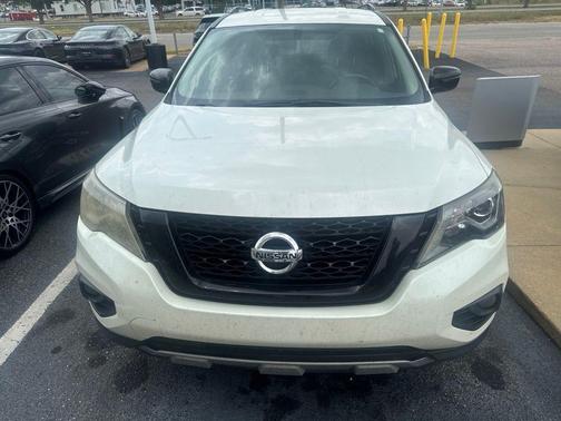 Pearl White 2020 Nissan Pathfinder SV 2WD