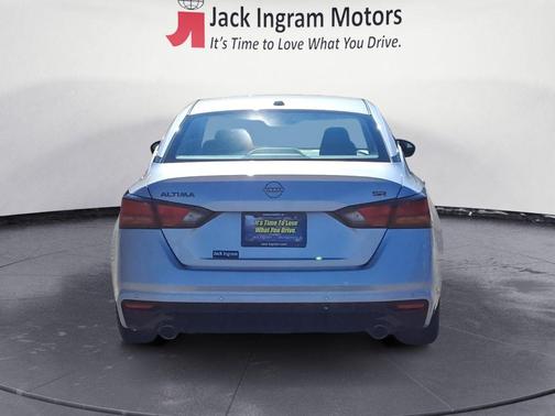 2024 Nissan Altima SR FWD