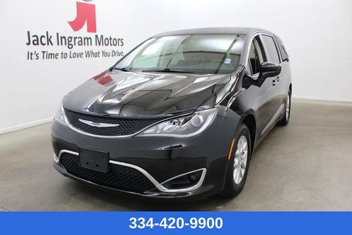 2020 Chrysler Pacifica Touring