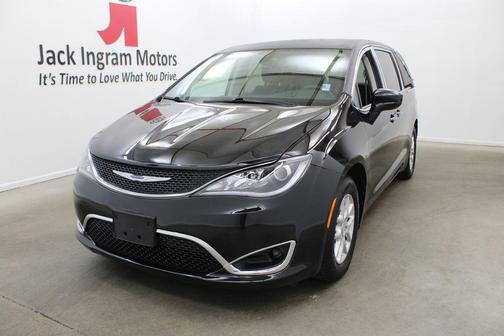 2020 Chrysler Pacifica Touring