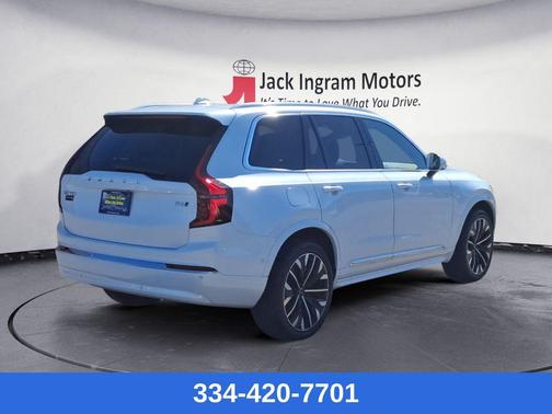 2025 Volvo XC90 B6 Plus 7-Seater