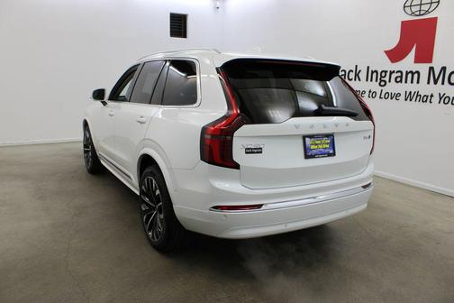 Crystal White Pearl 2026 Volvo XC90 Ultra, B6 AWD Gas (mild hybrid), Gasoline, Bright, 7 Seats