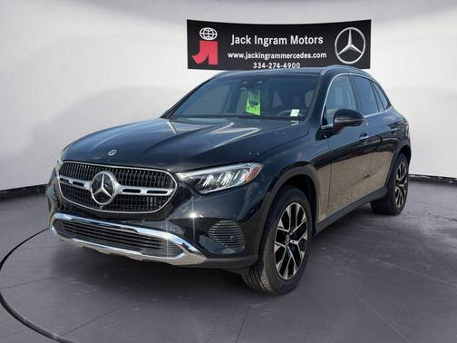 Black 2025 Mercedes-Benz GLC 350e Base