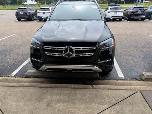 Black 2025 Mercedes-Benz GLE 350 Base