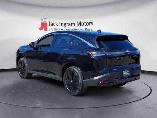 2025 Nissan Murano SV