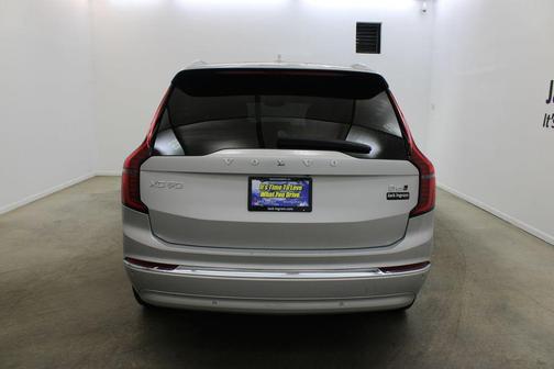 Silver 2025 Volvo XC90 B6 Plus 7-Seater