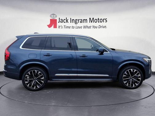 2026 Volvo XC90 B5 Plus 7-Seater