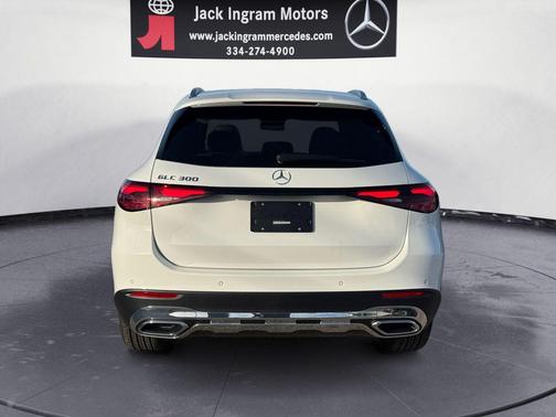 2026 Mercedes-Benz GLC 300 Base