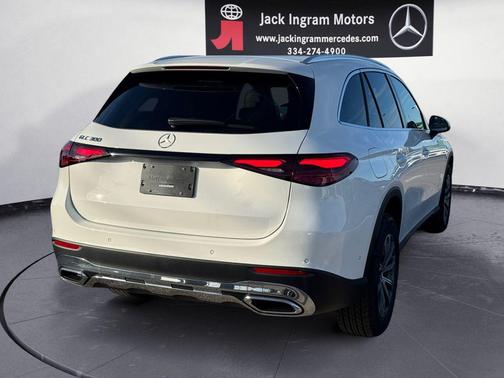 2026 Mercedes-Benz GLC 300 Base