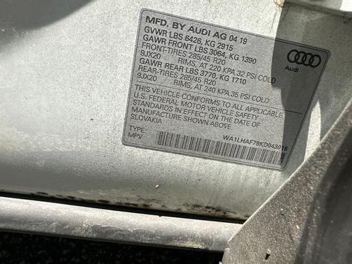 Glacier White 2019 Audi Q7 45 Premium Plus